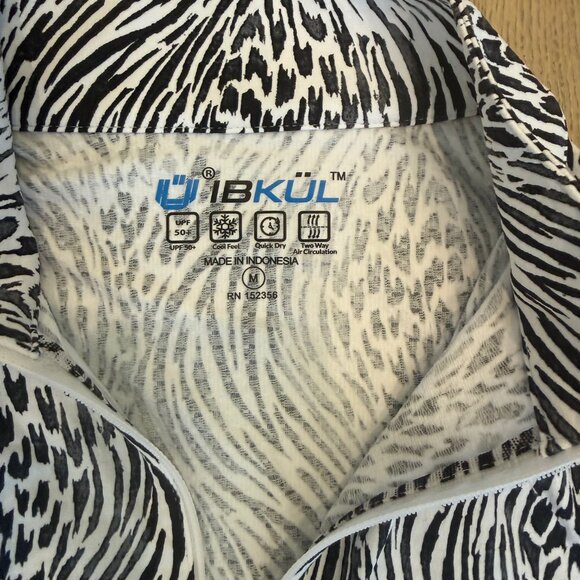 IBKUL Alena Black/White Short Sleeve Zip Mock Neck Top, NWT, Size M - Picture 3 of 5